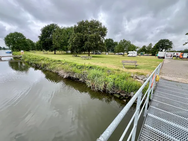 Photo of Wohnmobilstellplatz am Schiffsanleger Heisterholz