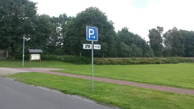 Photo of Wohnmobilstellplatz am Freibad Hengstforde